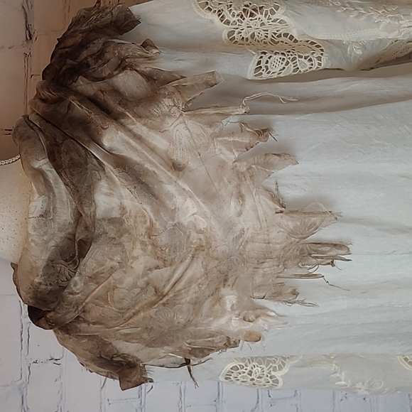 NEW BROWN FRINGE DELICATE OVER THE SHOULDER SCARF - Picture 1 of 8